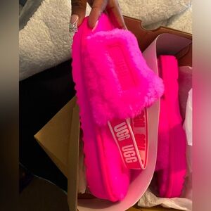 Ugh slides never worn